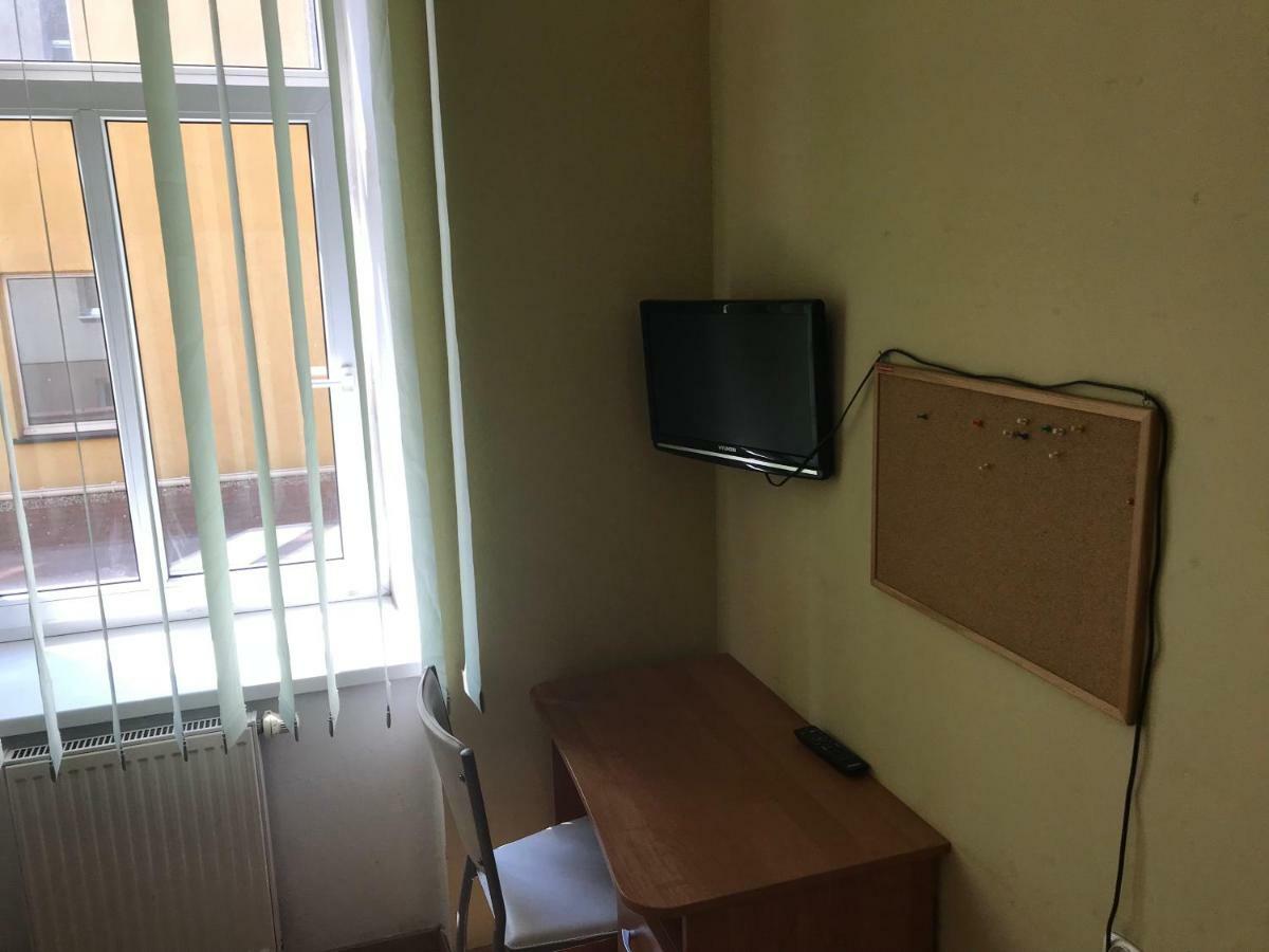 Clarus Mons Studio Ostello Częstochowa Esterno foto
