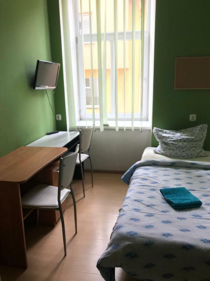 Clarus Mons Studio Ostello Częstochowa Esterno foto