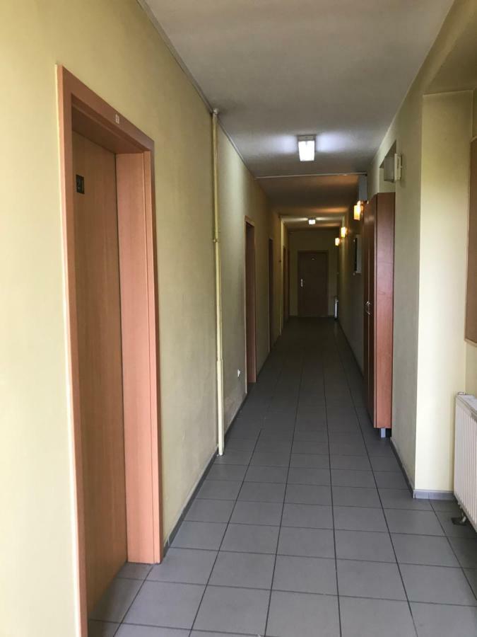 Clarus Mons Studio Ostello Częstochowa Esterno foto